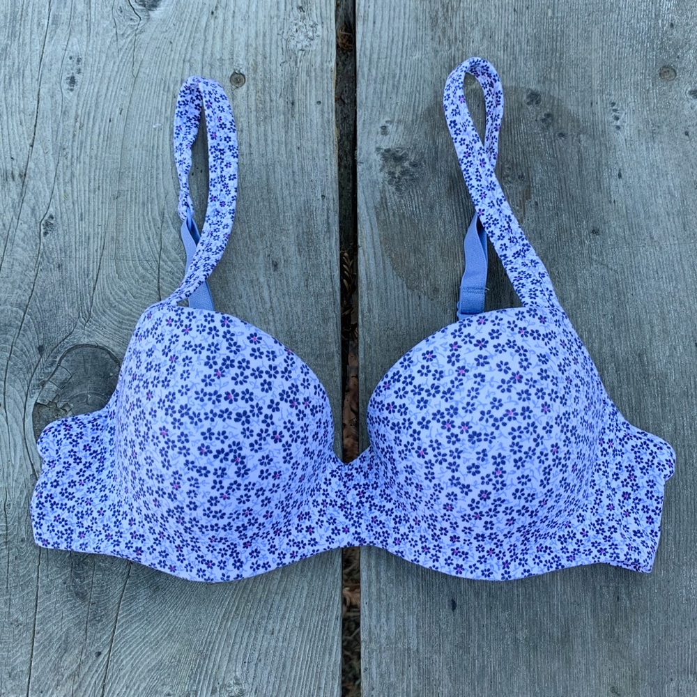 Barely There lightly lined baby blue floral print structured shelf bra